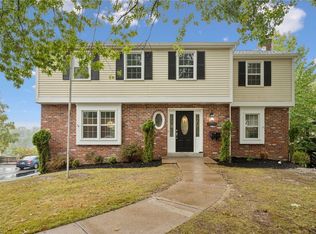 2899 Oneill Dr, Bethel Park, PA