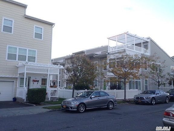 2nd image of 210 Beach Breeze Ln #2