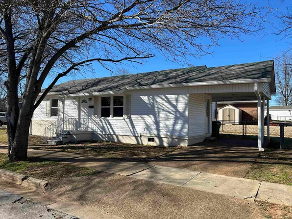 201 Hogue St, Tuscumbia, AL 35674