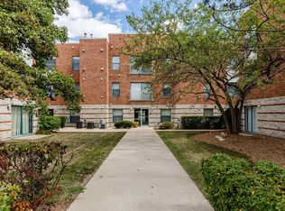 3275 Kirchoff Rd APT 134, Rolling Meadows, IL 60008