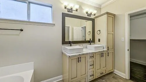 2735 Village Ct — Photo 17