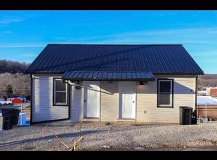 106 Bluff Cir APT A, Waynesville, MO 65583
