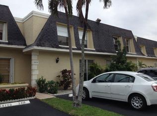 2414 NE 11th St #TOWNHOUSE 161, Hallandale, FL 33009