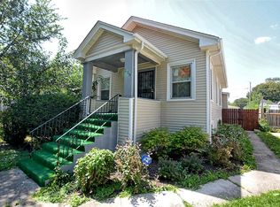 216 S 20th Ave, Maywood, IL