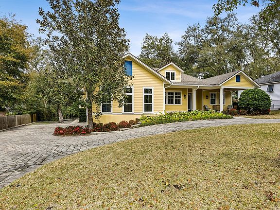 3rd image of 2117 Alachua St