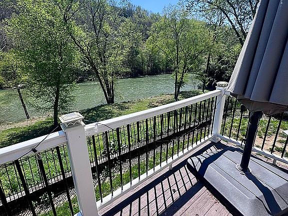 3rd image of 400 Conner Dr APT 202