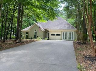 89 Florence Dr, Newnan, GA 30263
