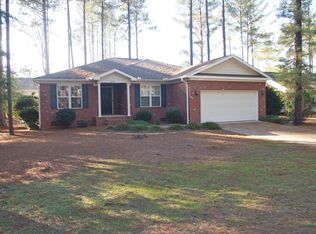 2555 Longleaf Dr SW, Pinehurst, NC 28374