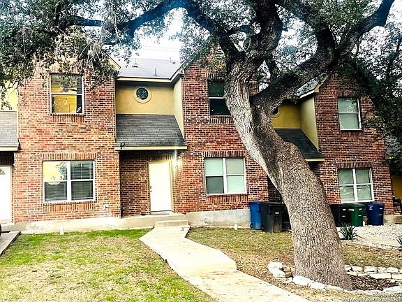 2nd image of 4107 St Charles Bay #4107