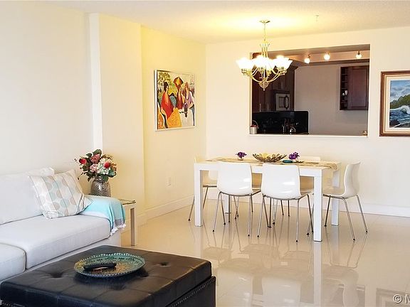 3rd image of 2780 NE 183rd St APT 1803
