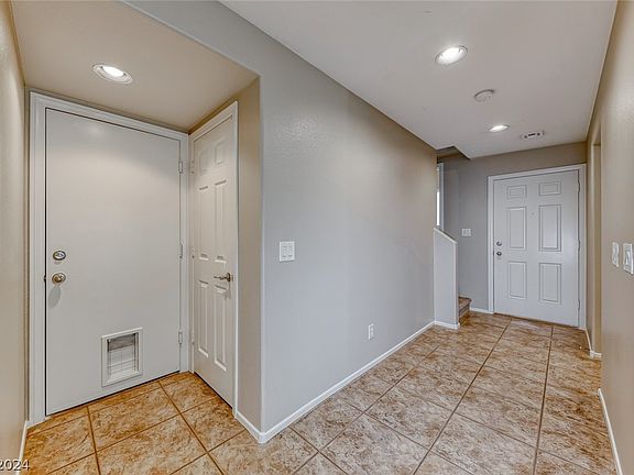 5th image of 9065 Captivating Ave