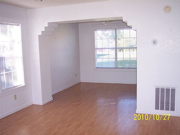 2nd image of 608 Paige Pl N #A
