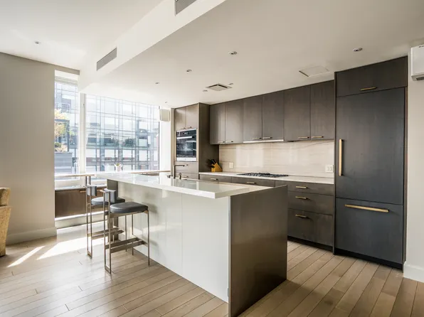 330 Spring Street image 1 of 12