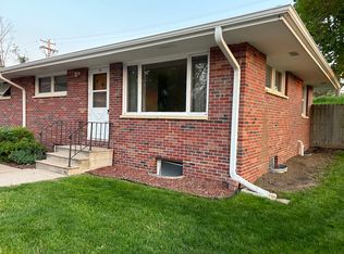 145 Wedgewood Dr #139, Lincoln, NE 68510