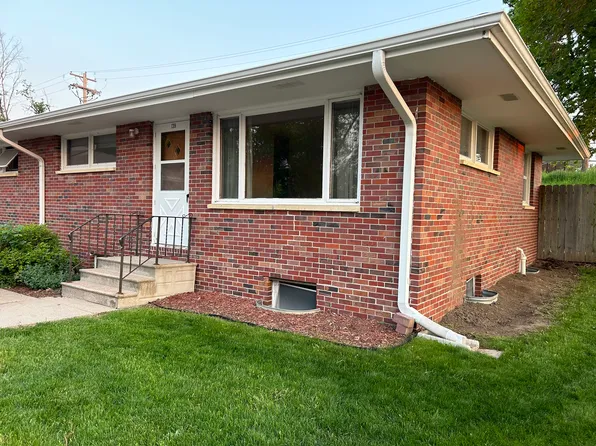 145 Wedgewood Dr #139, Lincoln, NE 68510