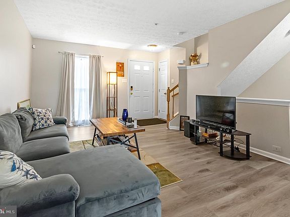 5th image of 4516 Donatello Sq