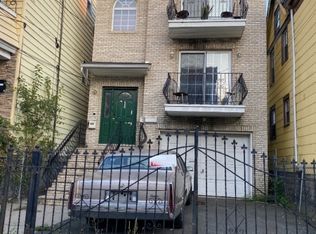 376 Badger Ave, Newark, NJ 07112