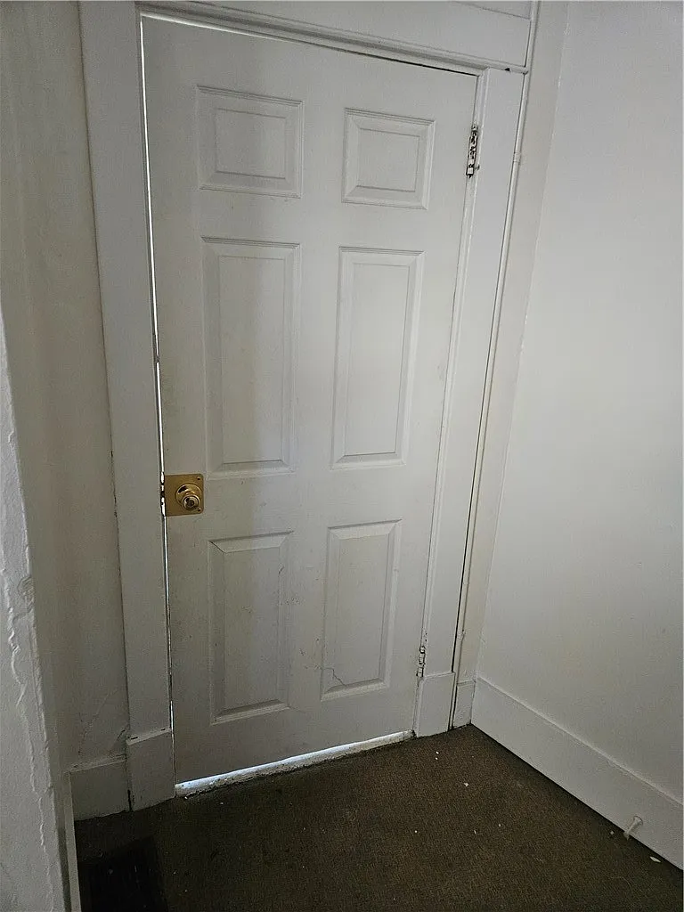 2 bed, 2376 sqft, $1,000 — Photo 4