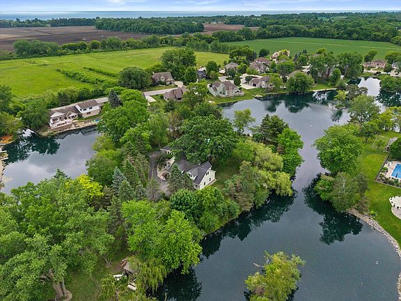 3rd image of 3609 Waterbury LANE