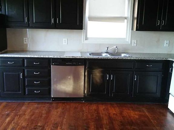 5th image of 15509 Glenwood St