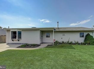 5 Sugarmaple Ln, Levittown, PA 19055