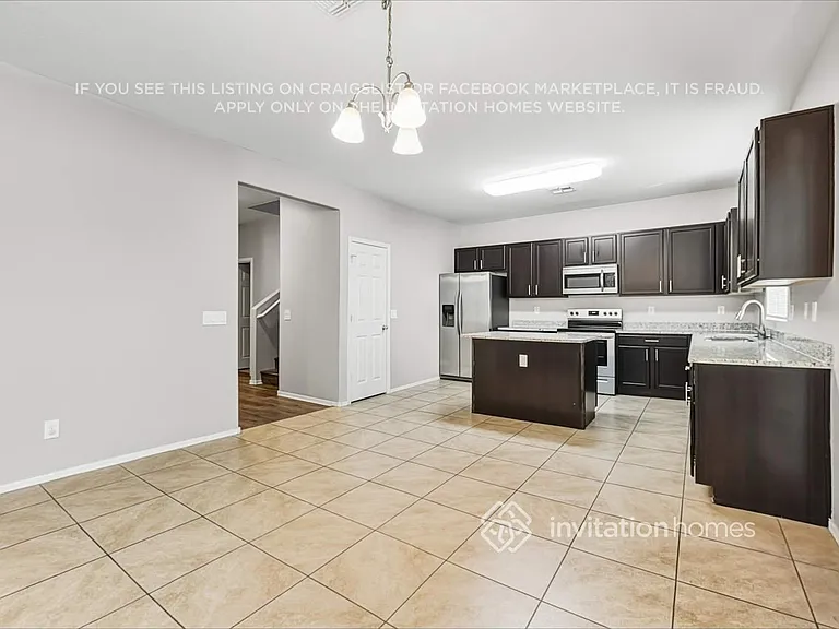 12363 N 67th Dr — Photo 5