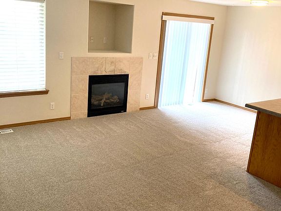 3rd image of 2220 NE 137th Ct