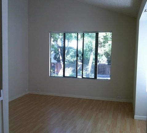 3rd image of 616 25th St APT 08