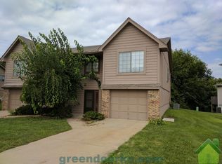 226 NW Monroe St, Lees Summit, MO 64063