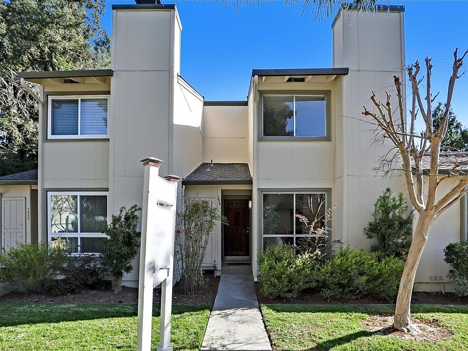 1st image of 1029 Forest Knoll Dr