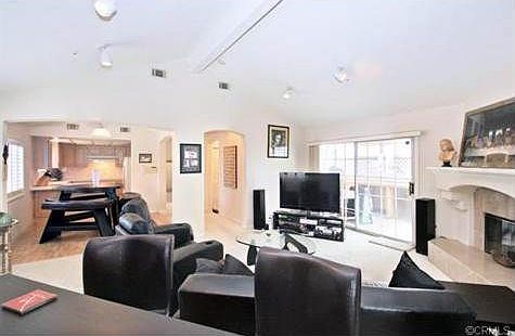 4th image of 2301 Felton Ln