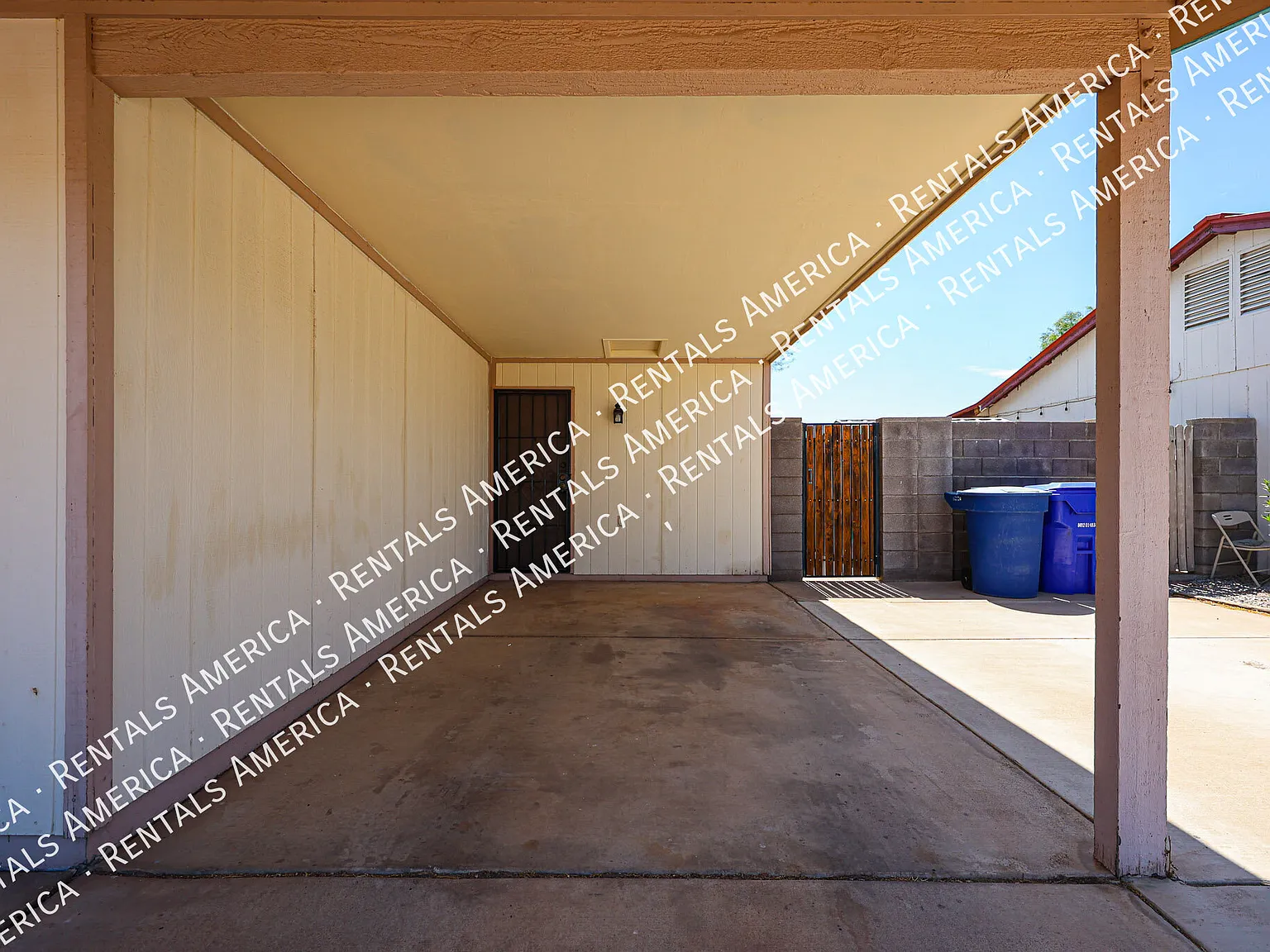4 bed, 1581 sqft, $2,300 — Photo 3