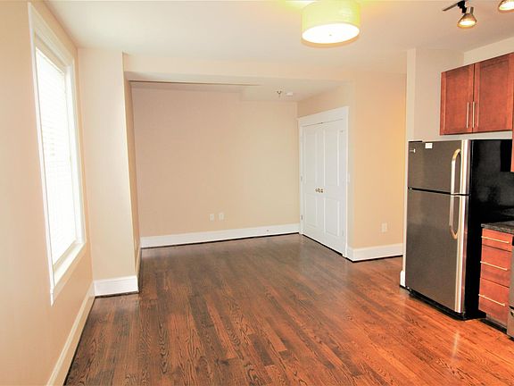 3rd image of 611 S Jefferson St APT 704
