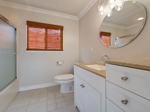 5th image of 16241 Waikiki Ln