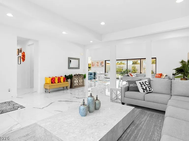 4315 N Dapple Gray Rd — Photo 9