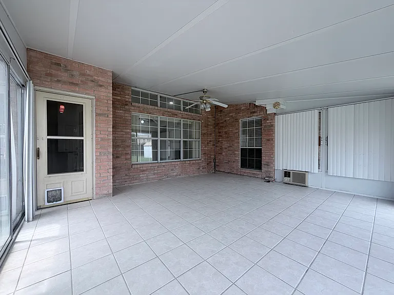 2207 Hickory Wood Trl — Photo 25