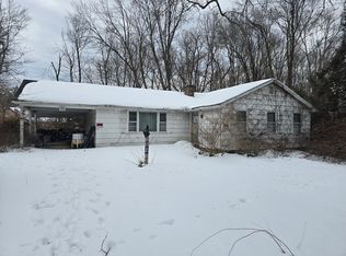 110 Mountain View St, South Hadley, MA 01075