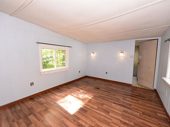 5th image of 16 Firelite Road
