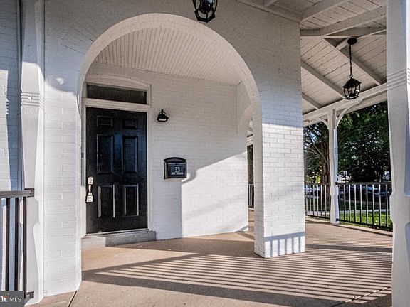 2nd image of 33 Downing Ave #1