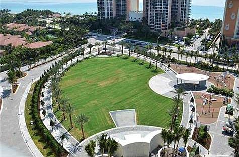 5th image of 19370 Collins Ave APT 416