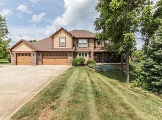 1286 N Blue Spruce Ct, Greenfield, IN