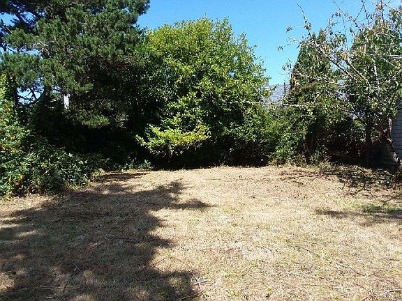 Surrounding landscape