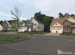 12 Pine Ln, Springfield, NJ 07081