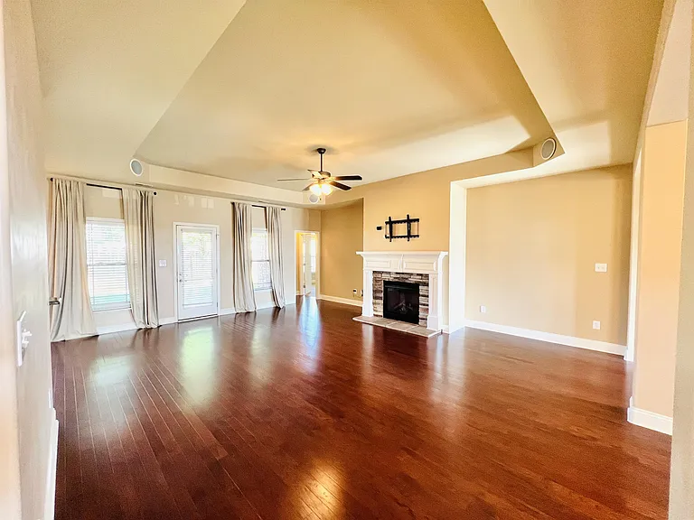 630 Summer Cove Cir NW — Photo 2