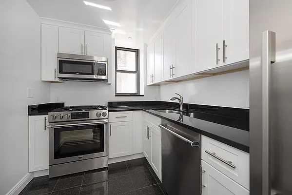 Rented by G. Laurie Cooper | media 42