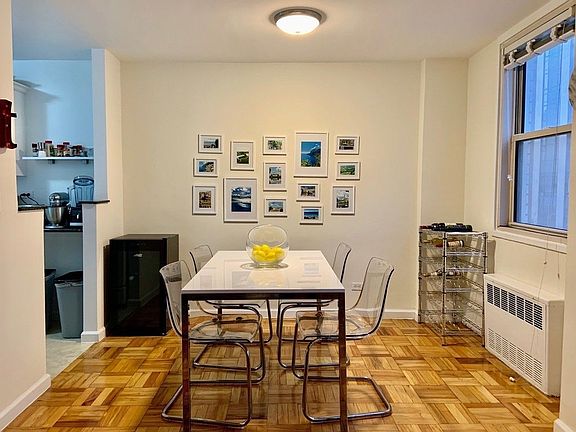 2nd image of 222 E 19th St APT 6E