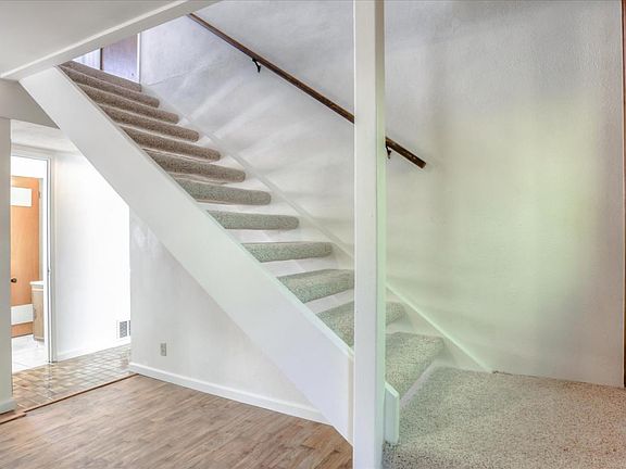 2nd image of 223 Dufour St