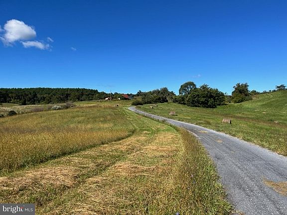 3rd image of 1762 Wardensville Grade
