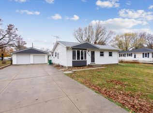 420 Gilbertville Rd, Elk Run Heights, IA 50707