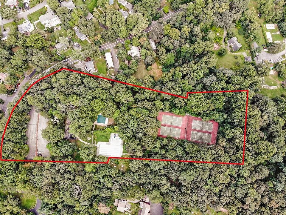 1st image of 202 W Hartsdale Avenue